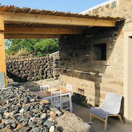 Lägenhet La Grotta Di Benikula' *